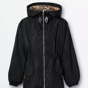 Burberry Harlington Zip-Front Large Hooded Parka Jacket
